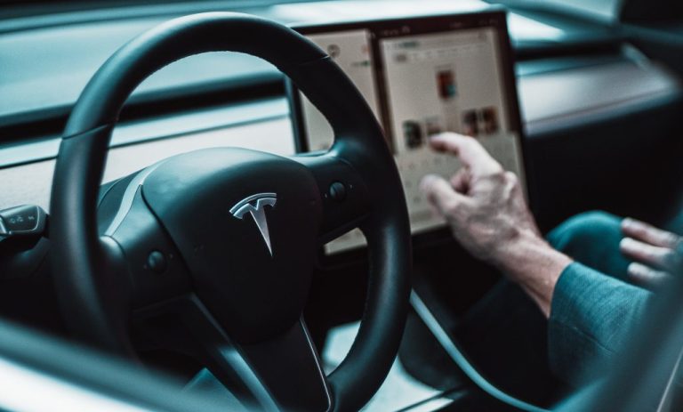 AI Leadership Shifts: Tesla’s Director of Innovation Moves On